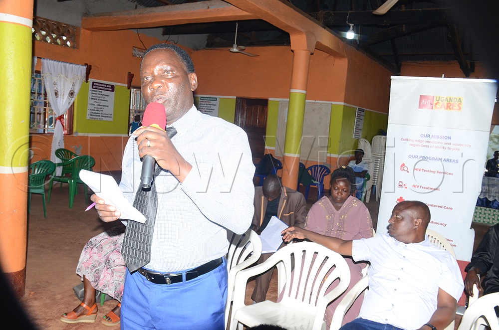Bishop Kasaija addressing the Born Again pastors during the regional meeting in Hoima City. (Credit: Wilson Asiimwe)