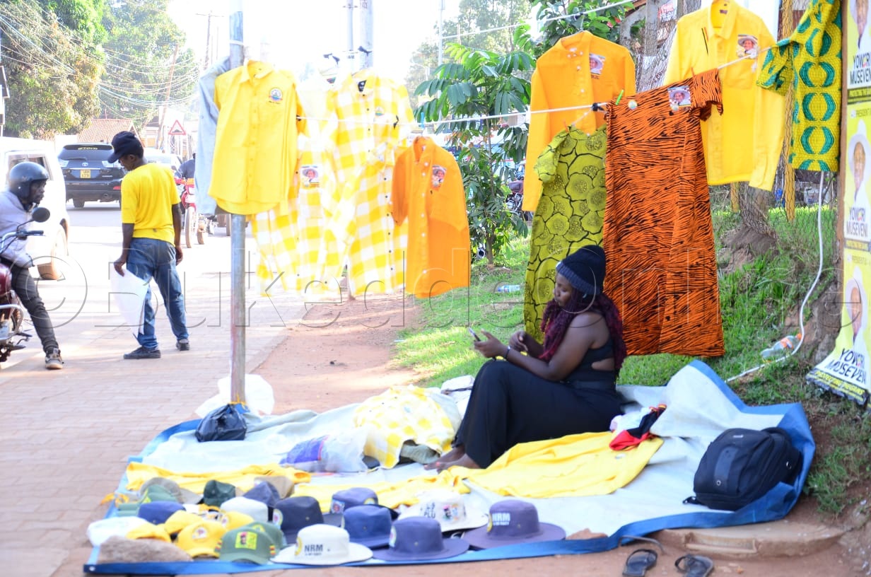 Abasuubuzi nabo bazze okutunda ebyabwe olwaleero.