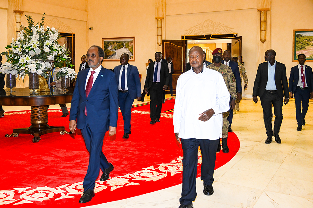 President Mohamud praised the enduring friendship between the two nations and reaffirmed Somalia's commitment to expanding cooperation with Uganda in pursuit of shared peace, security and prosperity. (Credit: PPU)