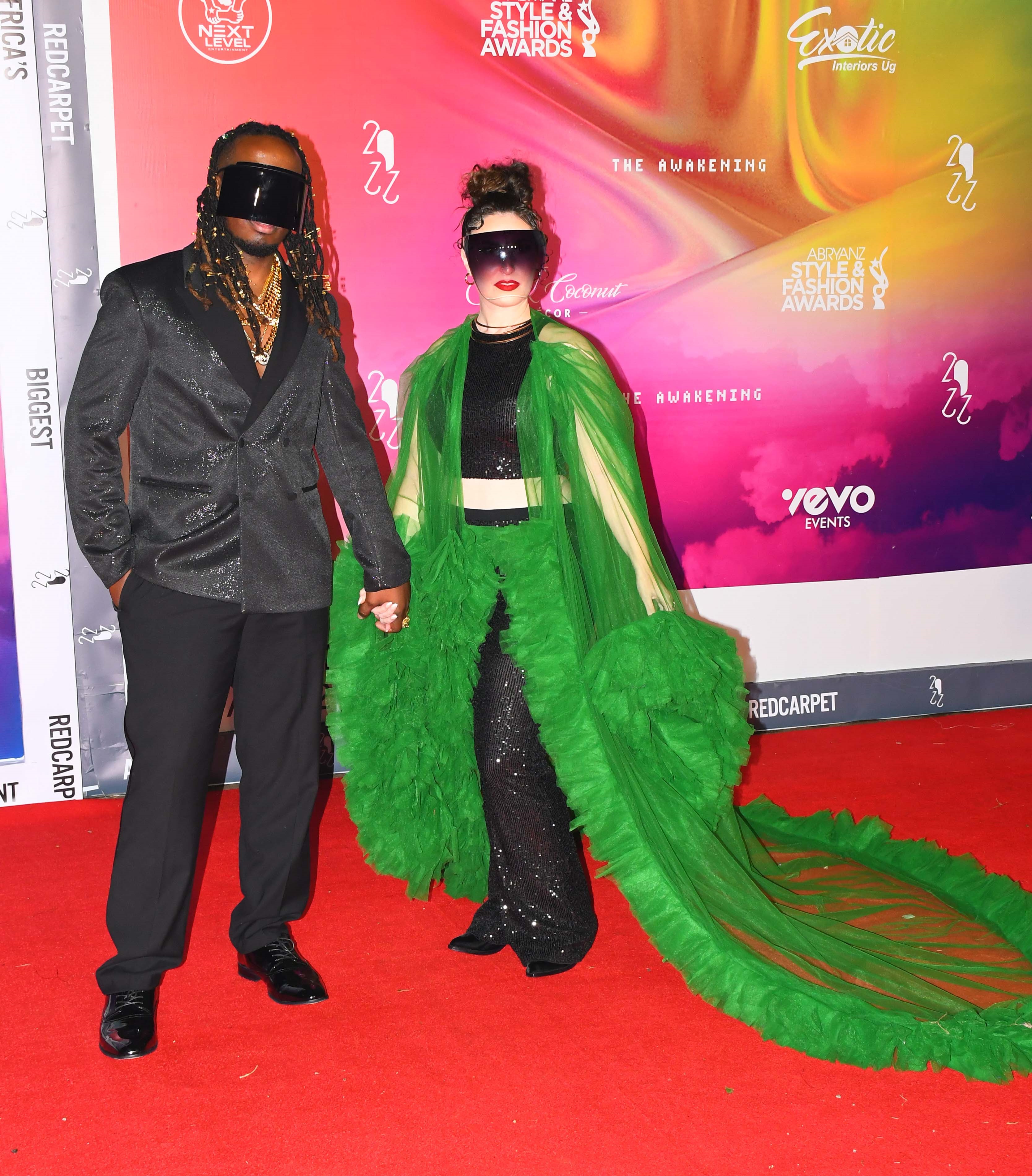 GNL Zamba N'omuntu We Baalabise Bwe bati