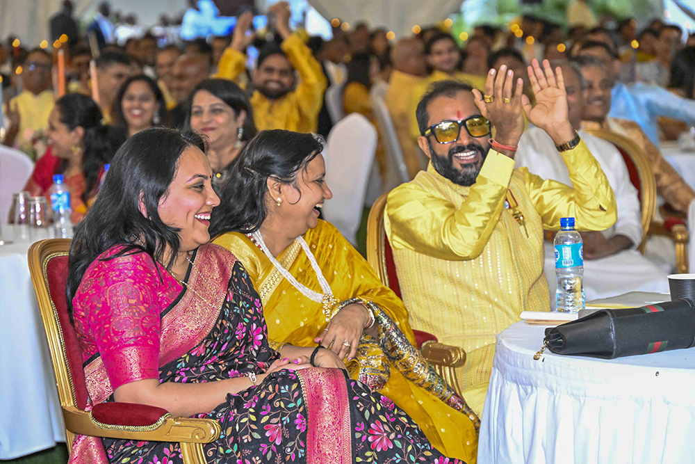 Dignitaries get excited when listening to President Yoweri Kaguta Museveni speech during the 2025 Diwali festival at the State House Entebbe on October 26, 2025. (PPU)