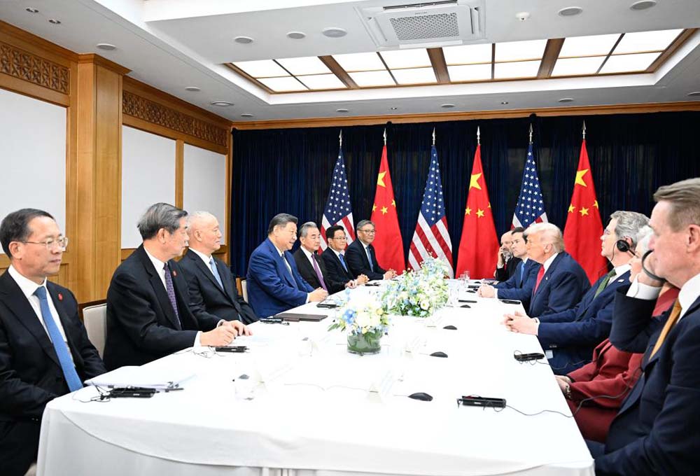 Chinese President Xi Jinping meets with US President Donald Trump in Busan, South Korea, October 30, 2025. (Xinhua photo)