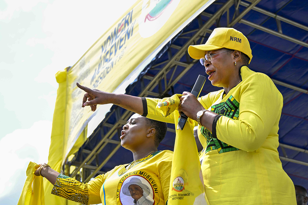Speaker of Parliament Anita Among rallying the NRM supporters in Kiryandongo. (PPU)
