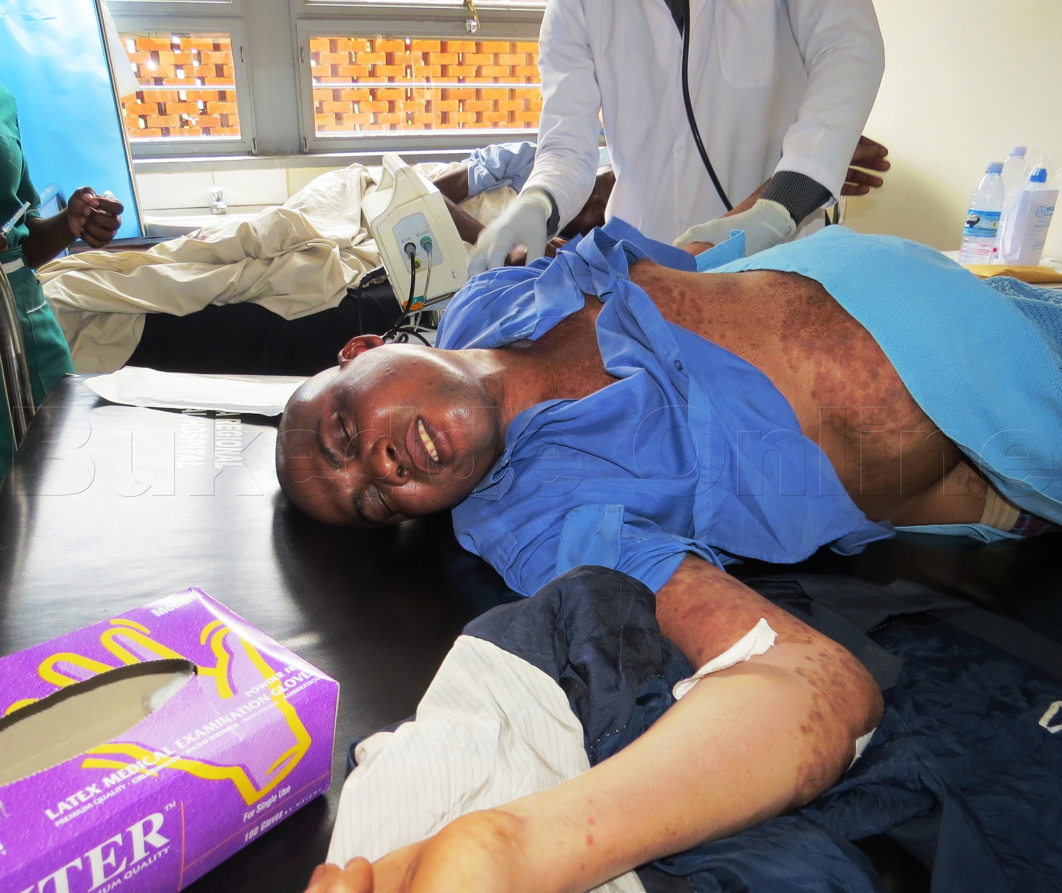 Mugisha Nga Yeefudde Azirise Bwe Bamukutte Nga Agambibwa Okusobya Ku Abaana Abato. Ekif;saul Wokulira