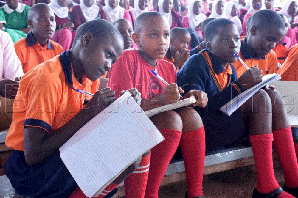 Abayii bali mu bibuuzo bya Bukedde