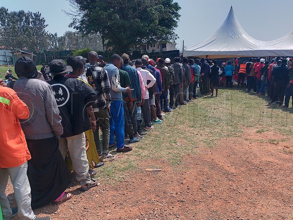 Thousands throng Kakyeka Stadium for Radio West’s Huuta Obunuzi