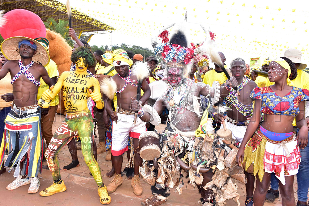 Abawagizi ba NRM nga basanyus abantu e Kololo