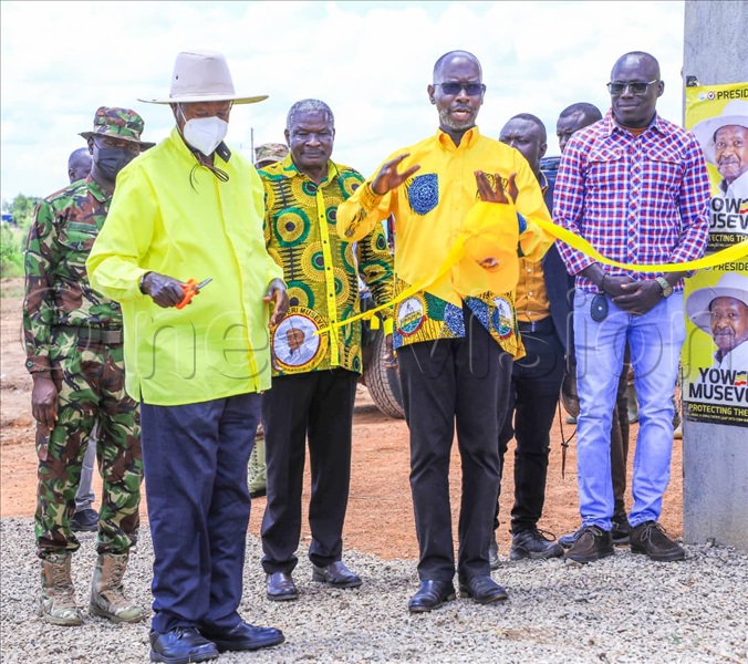 President Yoweri Museveni commissioned the newly completed Leju Stadium and was received by district leaders led by the Chief Whip Hamson Obua, who also doubles as the NRM national vice chairman for Northern Uganda.