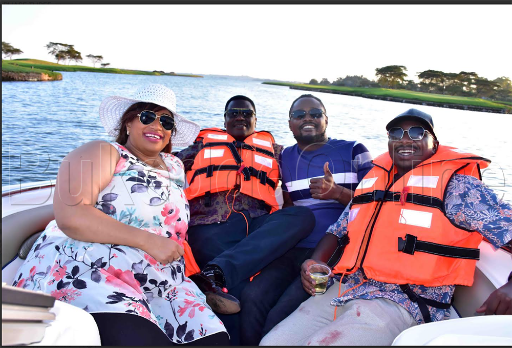 Omugagga Kalungi Moses ng'ali mu masappe