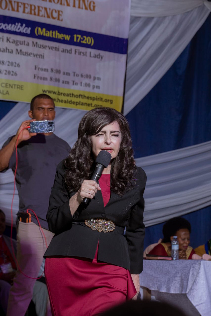 Omusumba Michelle Corral atwala Breath of the Spirit Ministries okuva mu ggwanga lya America