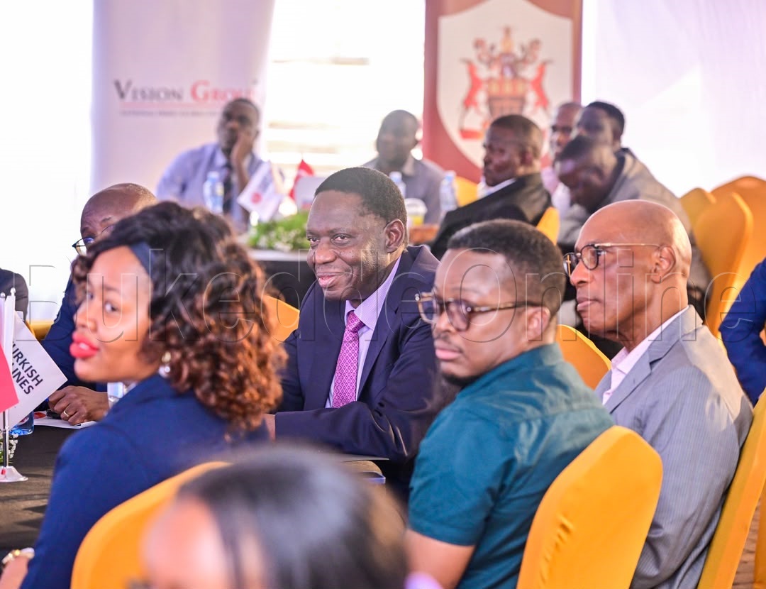 Okutongoza empaka za Unbiversity Quiz ku Bamka enkulu