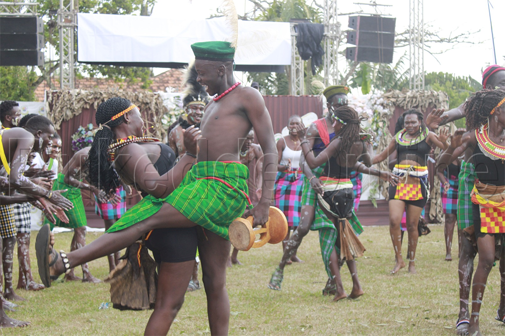 Abayizi nga boolesa amazina mu buwangwa bwabwe