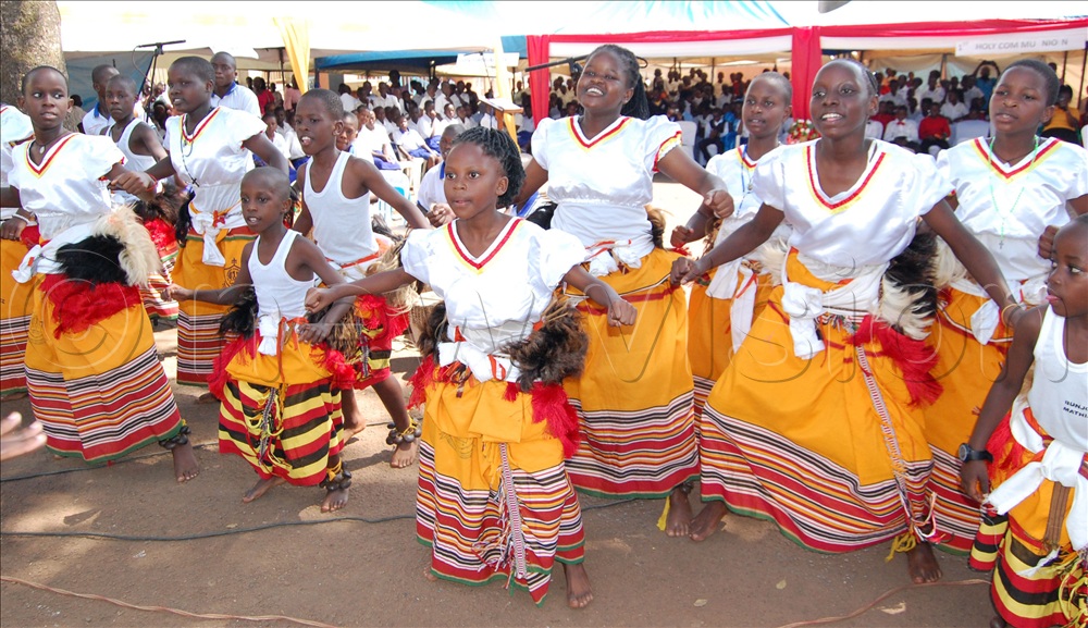 The school's cultural dance maestros entertain guests during the function.