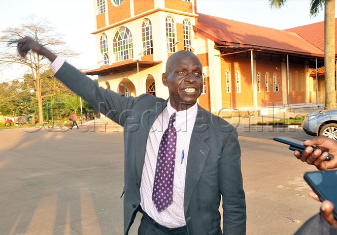Ssendowooza Ng'azze Ku Kitebe Okusazaamu Omusango.