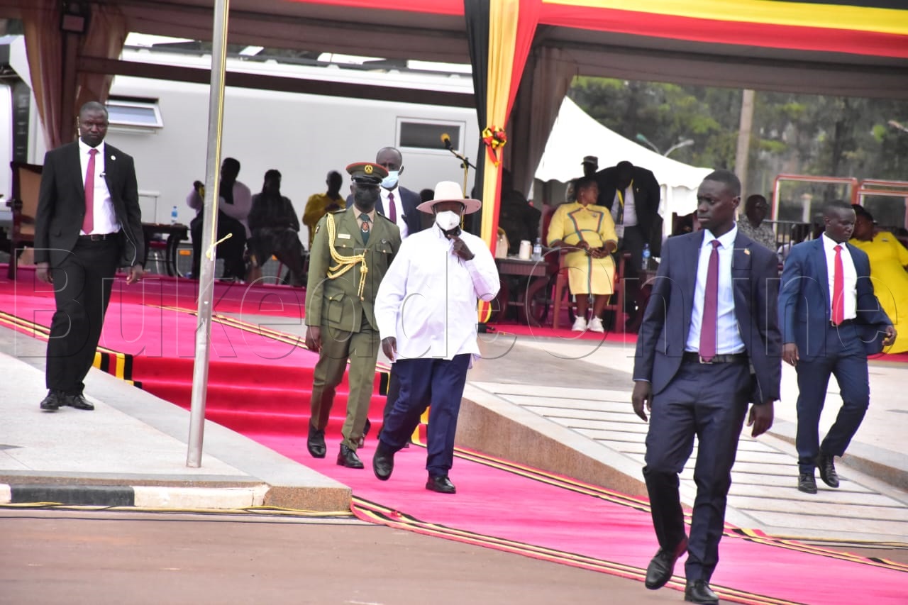 Pulizidenti Museveni ng'atambula e Kololo