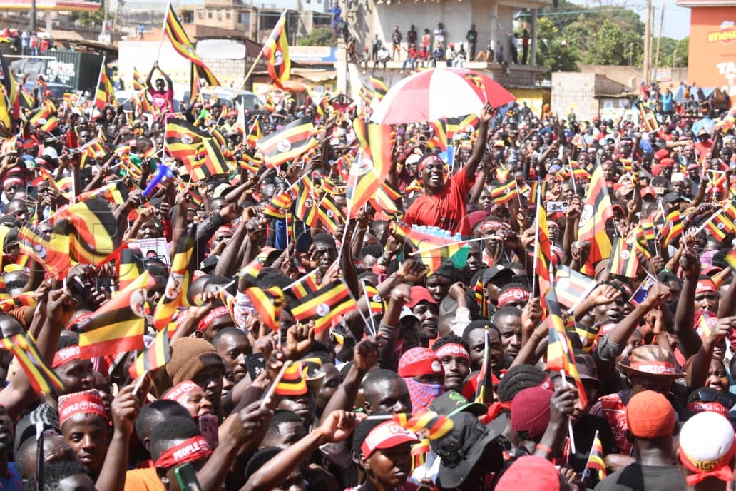 Abawagizi ba Kyagulanyi abeeyiye mu kisaawe