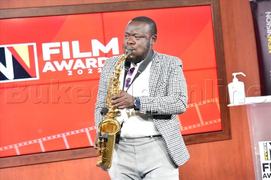 Happy Kyazze Ow'omulere Ne Banne Okuli Aloysius Migadde Akuba Guitar Be Baasanyusizza Abagenyi