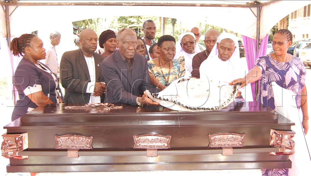 Okusabira omwoyo gwa Faaza Emmanuel 