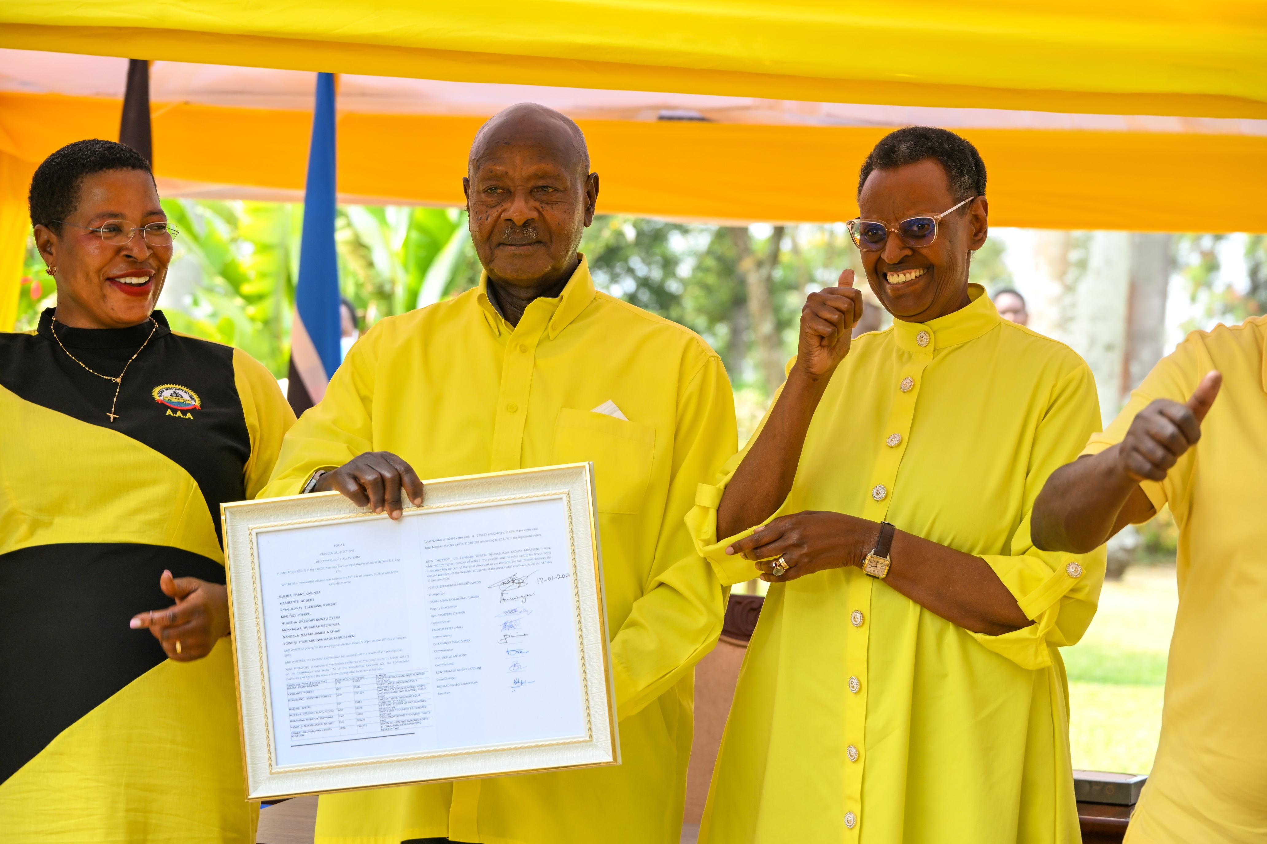 Among paid special tribute to the First Lady, Maama Janet for her role in mobilising women across the country.