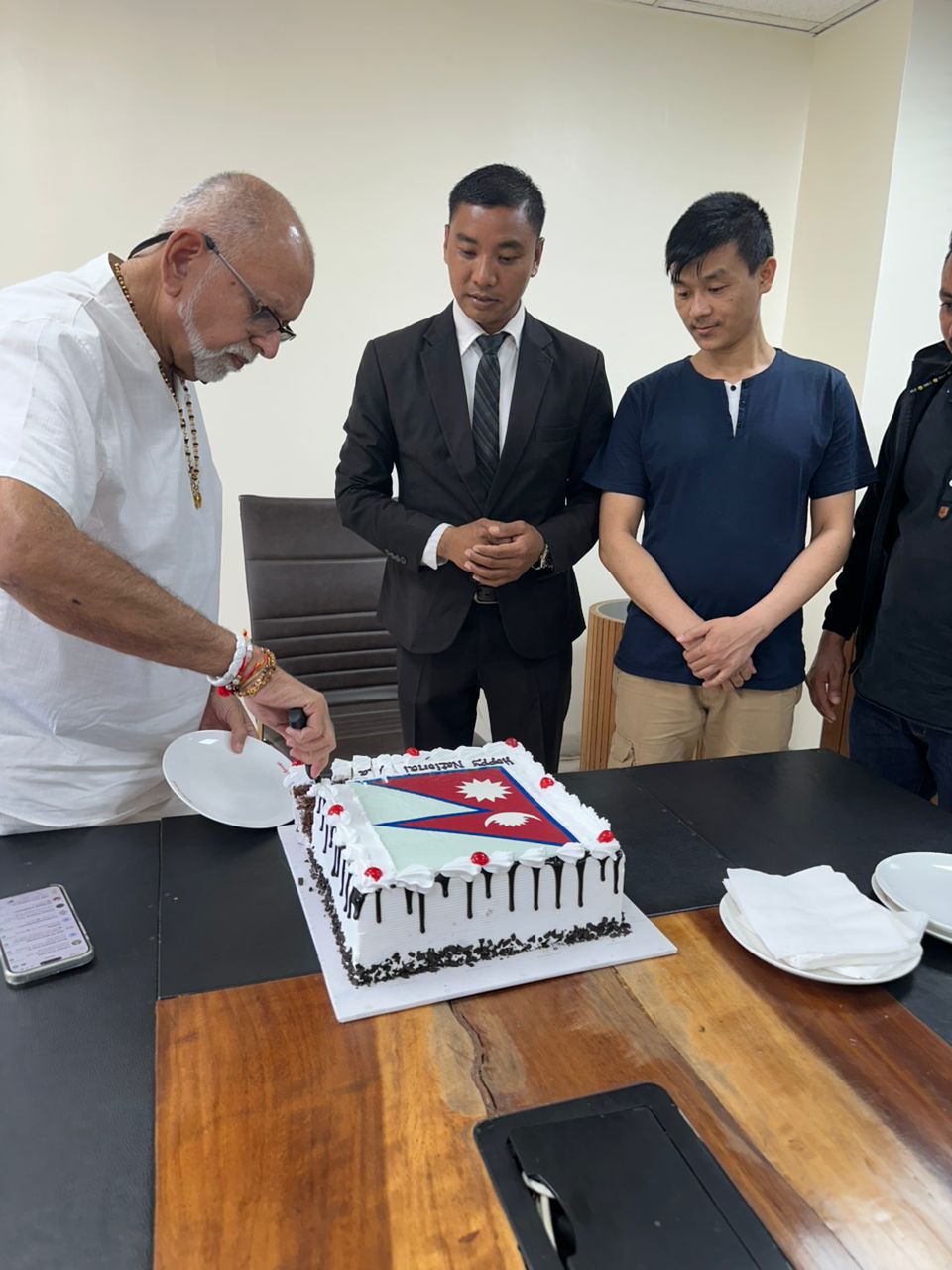 Sudhir ng'asala cake