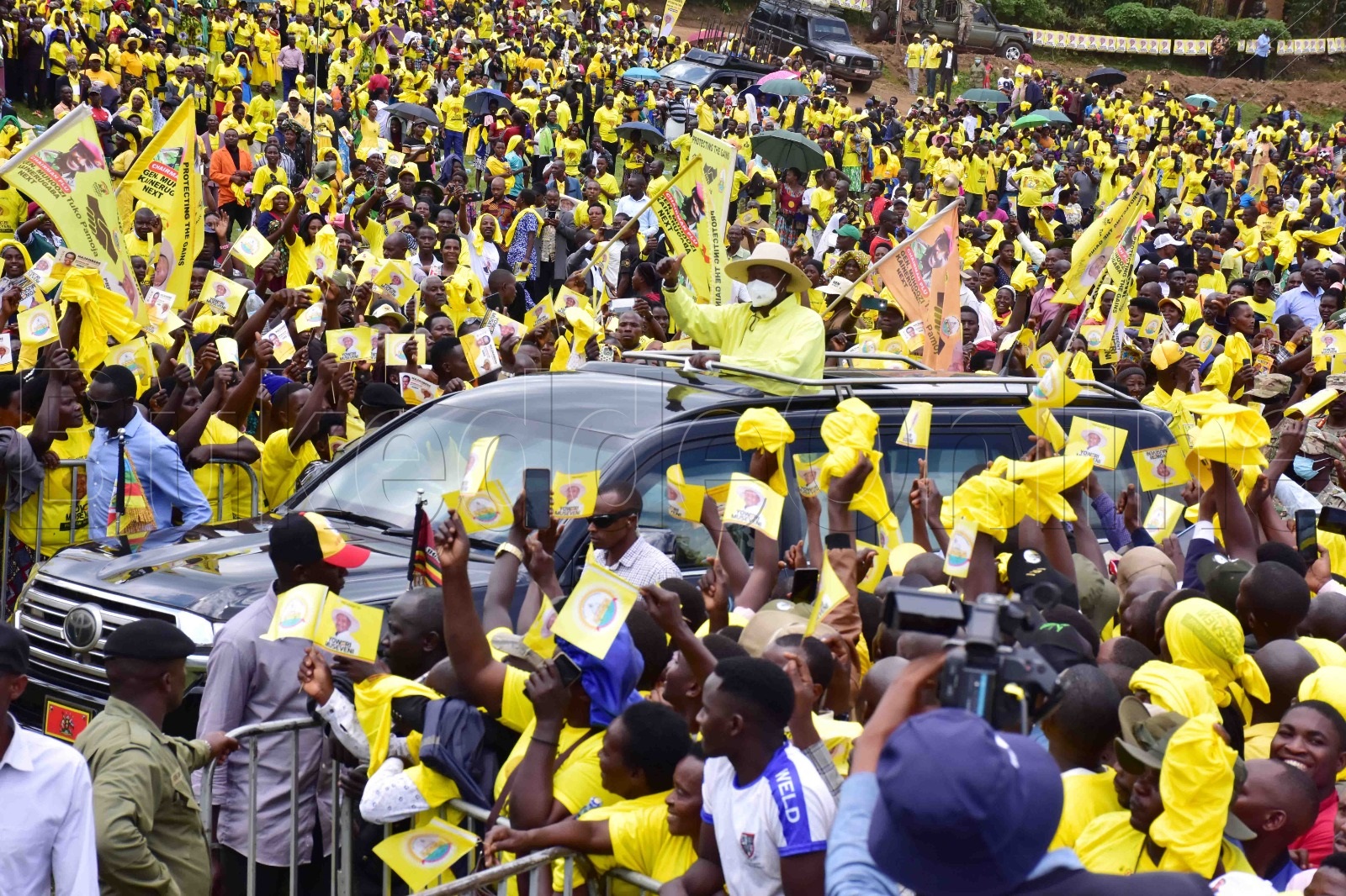 Pulezidenti Museveni ng'atuuka e Kannungu