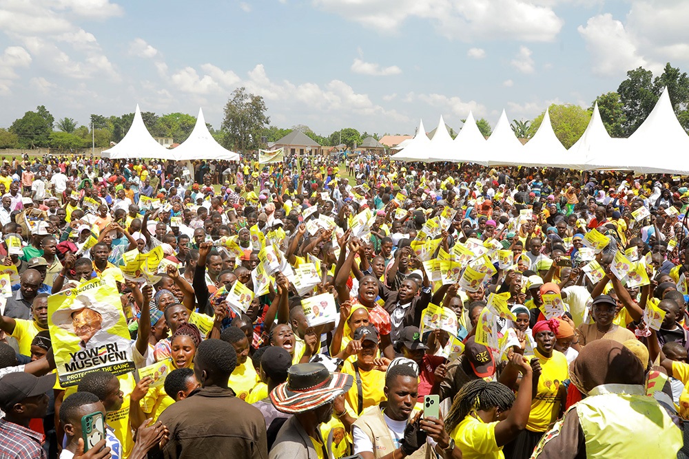Part of the crowd that turned up at Kadaga's rally in Bugweri district. (Photo by Donald Kiirya)