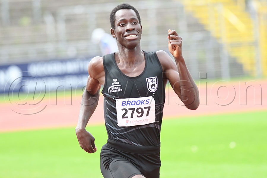 William Kazibwe in action during the 400m race of the 2025 BW Mehrkampf (multi-discipline) U20/U18 State Championship in Ulm, Germany. Photo by Michael Nsubuga