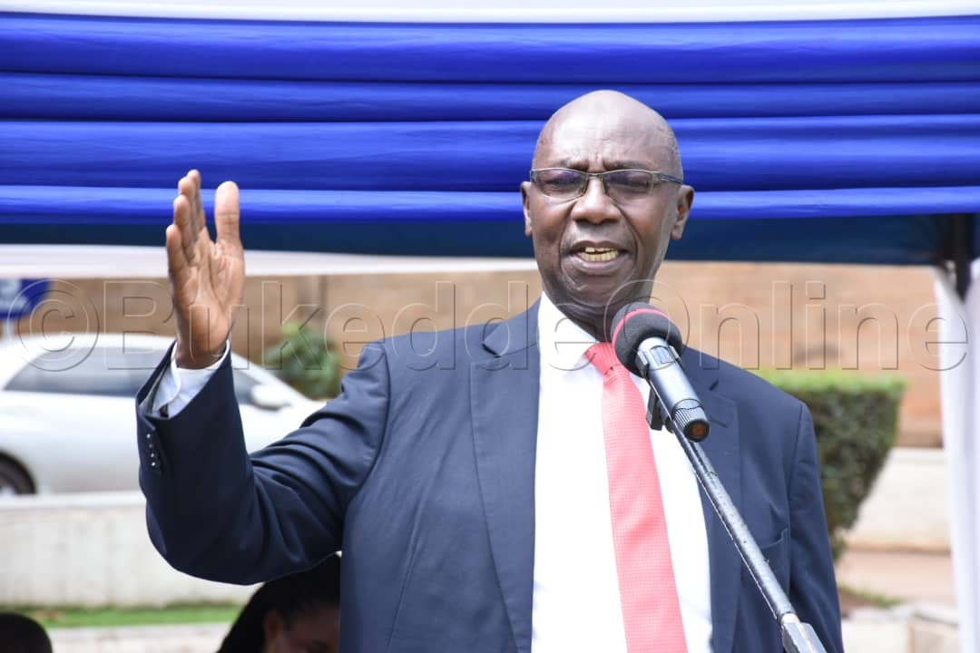 Hajji Kakomo ng'ayogera.