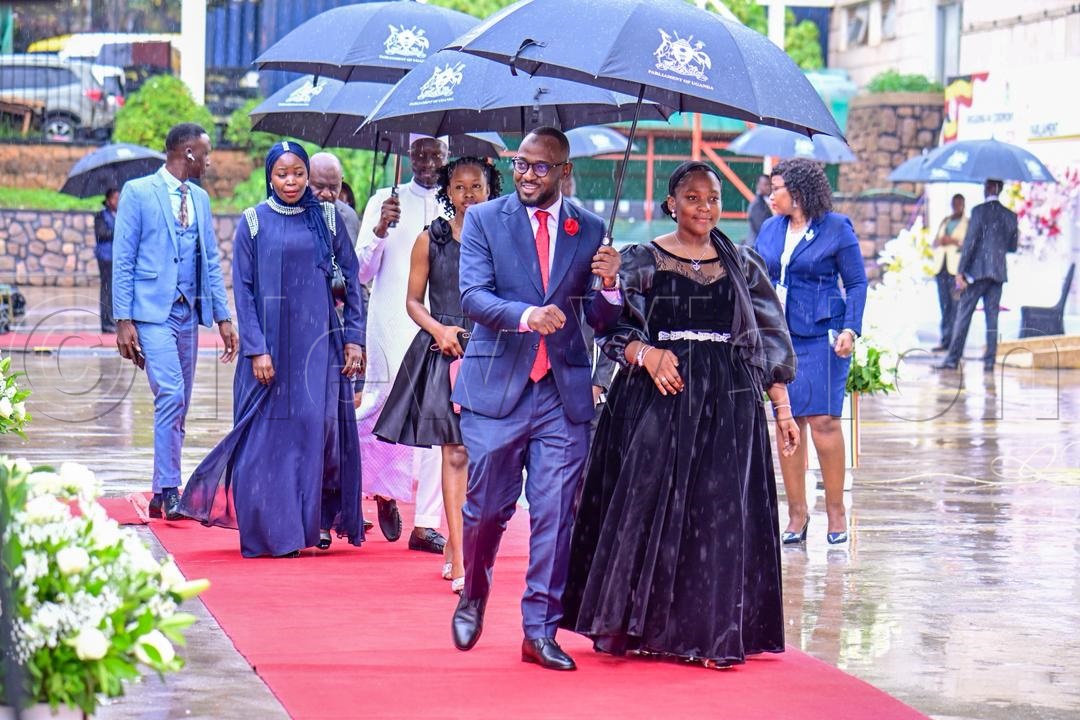Hassan Kirumira arrives with family to take oath. (Photo by Miriam Namutebi)