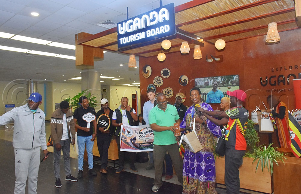 The Tanzanian tour operators and media personnel being welcomed at Entebbe Airport, Uganda. (Photo by Julius Luwemba)
