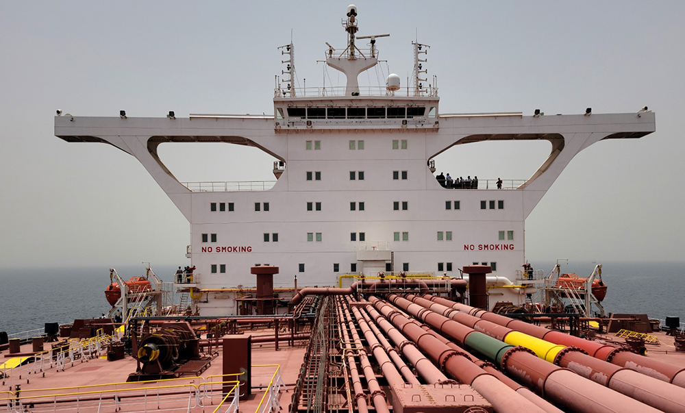 UN hands over ship for oil transfer from rusting Yemen tanker New