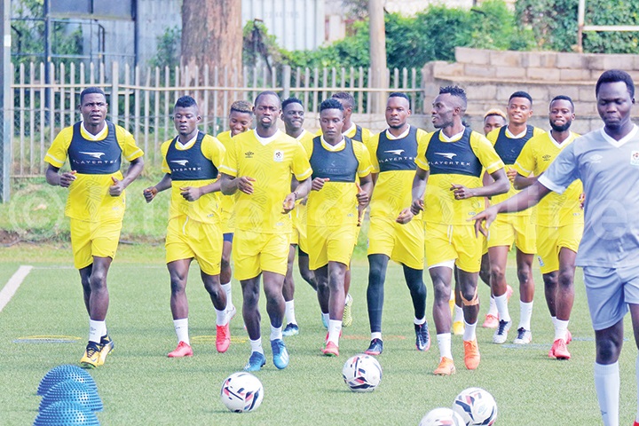 Abazannyi ba Cranes nga batendekebwa