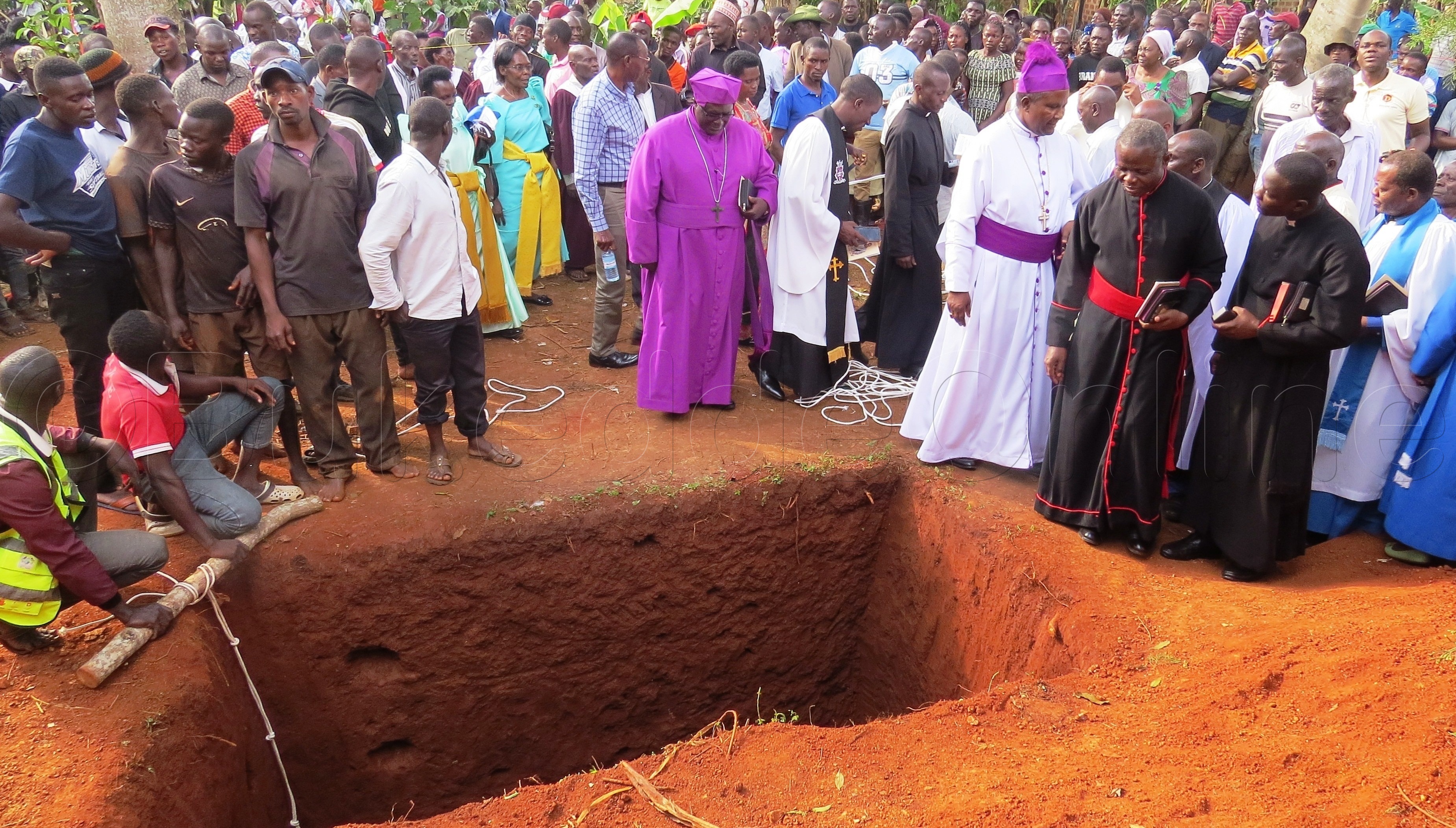 Bannadiini Nga Balingiza Mu Ntaana Eyabadde ey'ebyewuunyo