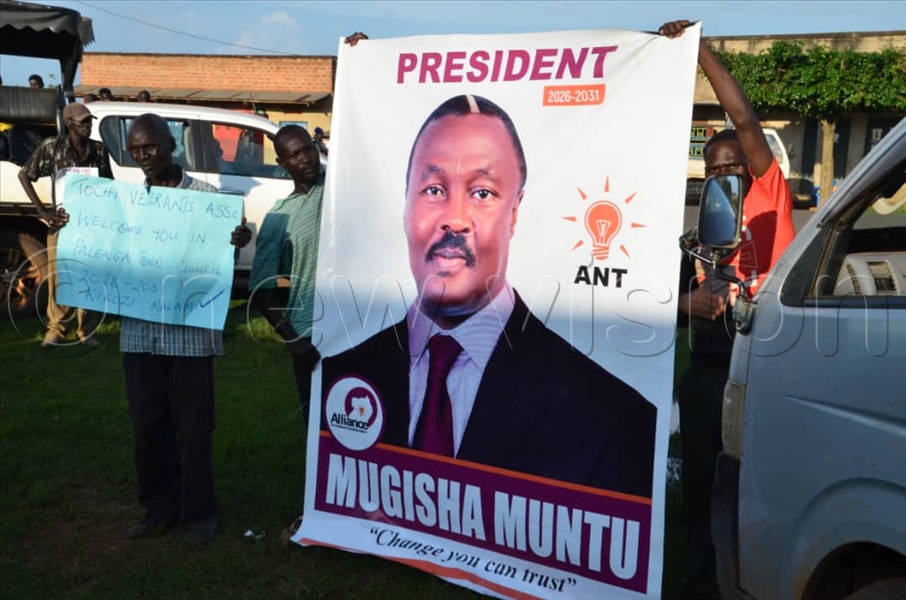 During the rally, Muntu wondered whether the districts, which have overwhelmingly voted for President Yoweri Museveni since 1996, have benefited from their loyalty to the ruling NRM government. (All Photos by Stuart Yiga)