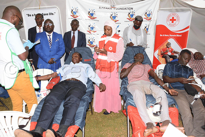 Omulangira ng'abamuggyako Omusaayi.