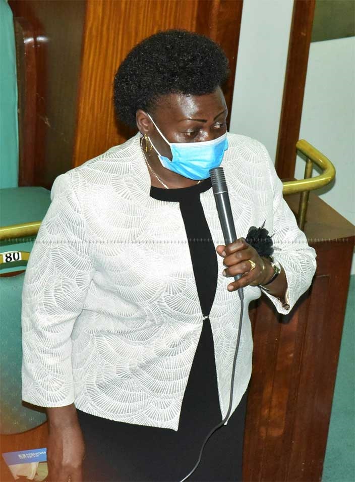 Sarah Opend omubaka omukyala wa Disitulikiti ye Tororo ng'annyonnyola ku bbula ly'omusaayi mu kitundu ky'akiikirira