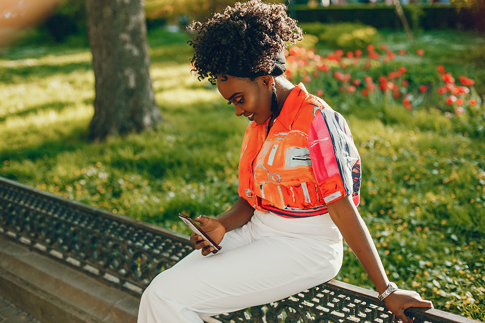 The Internet poses dangers to children, including exposure to inappropriate content, cyberbullying, online predators seeking exploitation, privacy risks. (Credit: FreePik)