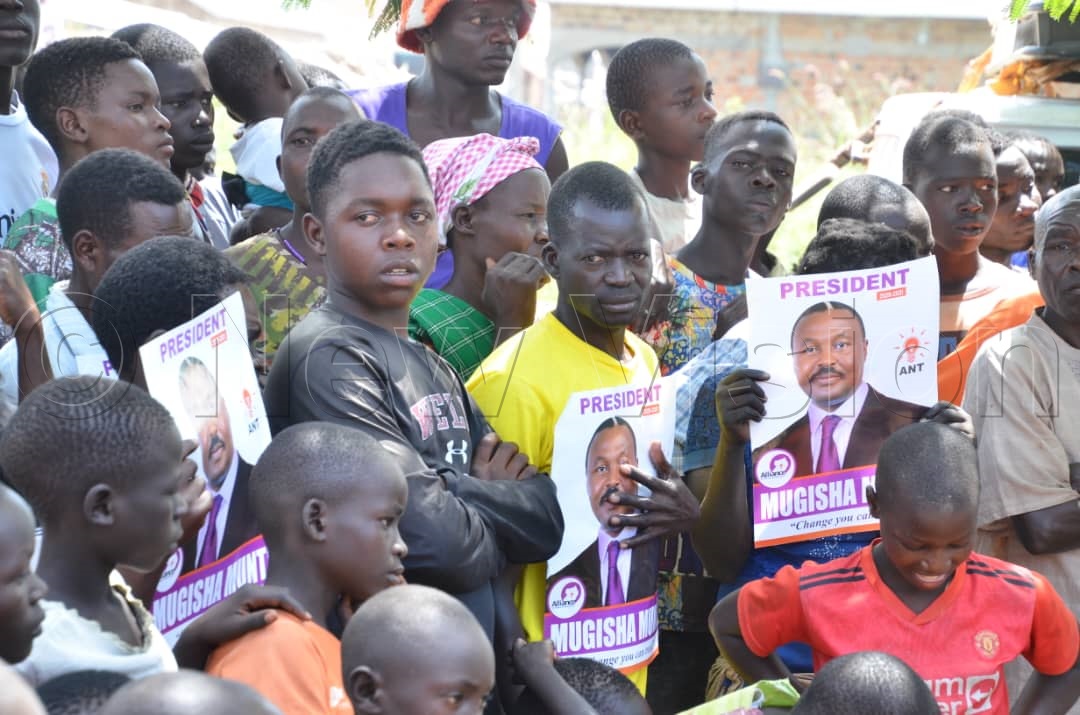 Voters attending Muntu's campaign rally in Kapelebyong. (Credit: Stuart Yiga)