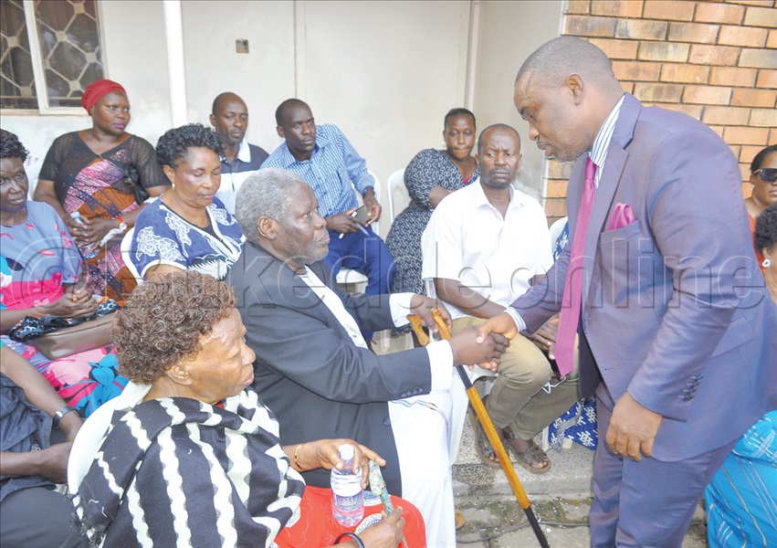 Loodi Mmeeya Lukwago Ng’abuuza Abakadde Ipolito Kaggwa Sserwadda Ne Caroline Namayanja Sserwadda Bazadde B’omugenzi Joan Kagezi