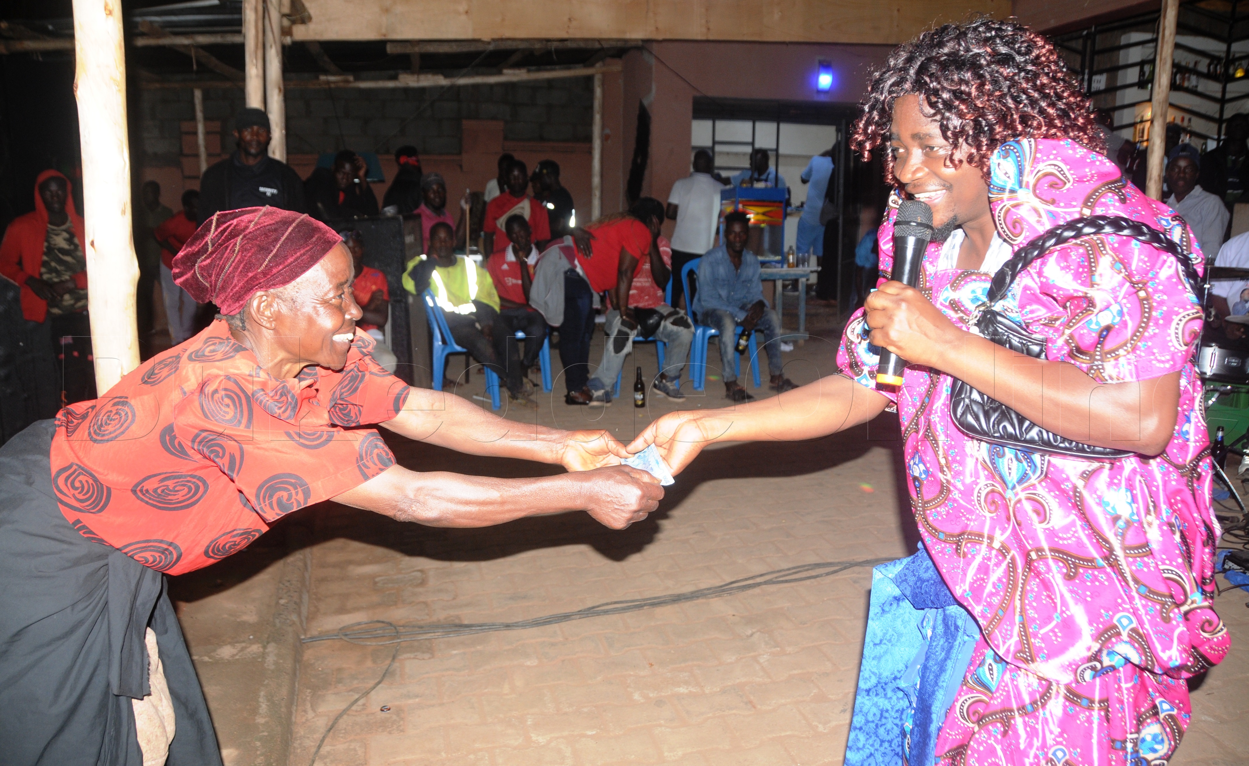 Omukadde Ng'afuuwa Junior Kafeero Mutabani W'omugenzi Kafeero