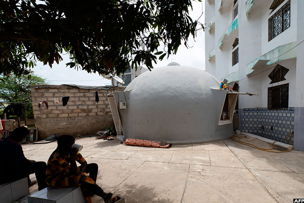 A bubble house sits in the corner of a courtyard in Ouakam, a suburb of Dakar, on August 27, 2025. (AFP)