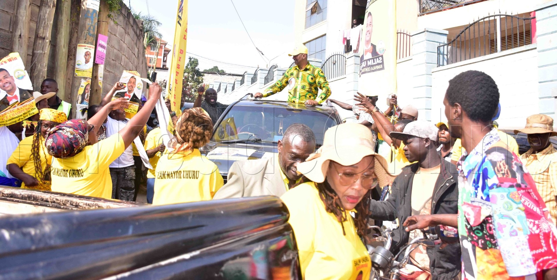 Salim Uhuru ng'agenda okwewandiisa