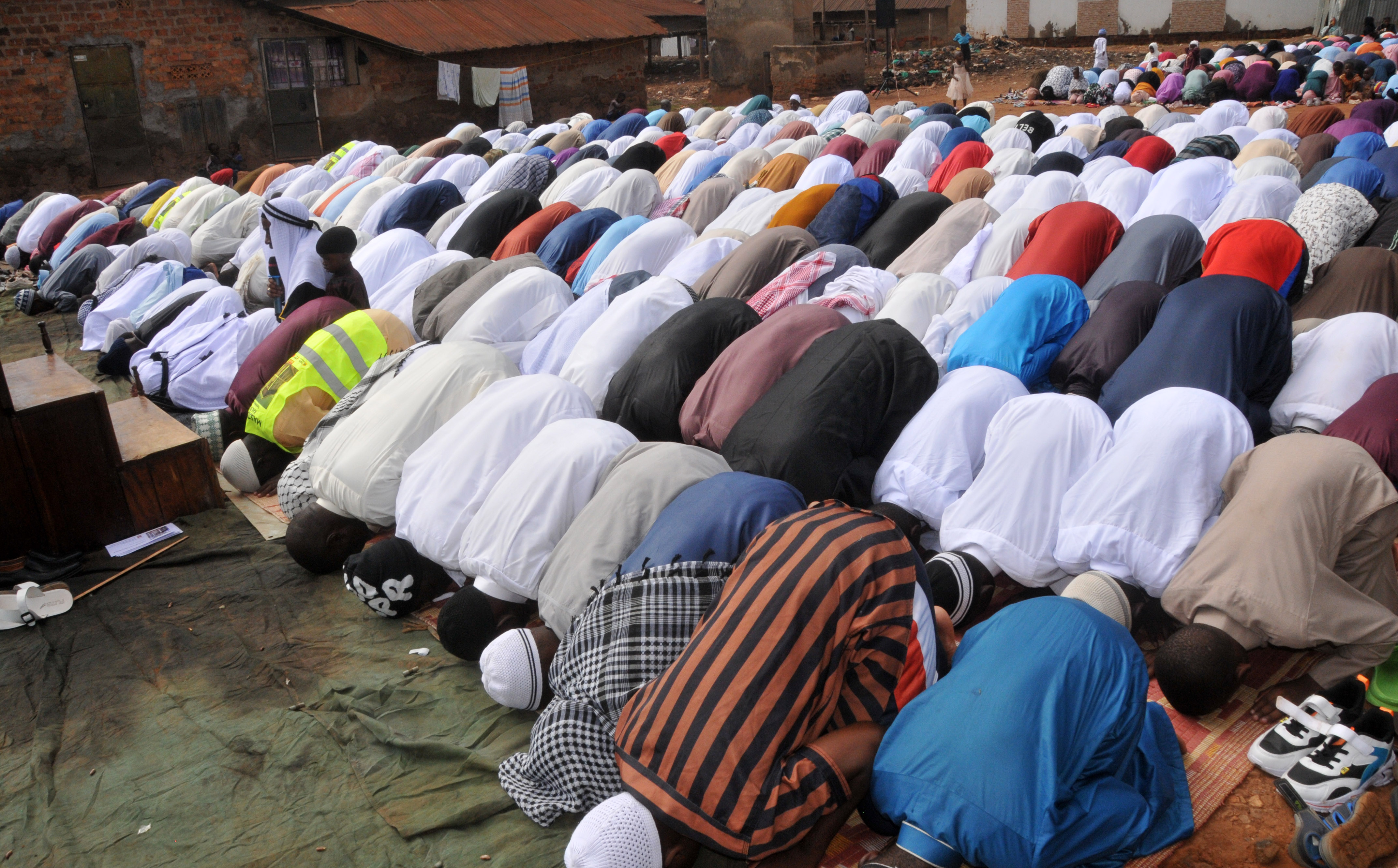 Abasiraamu Mu Muluka Gwa Makerere III e Kawempe Baasalidde Ku Kasaawe Ka Ssebina Zooni.