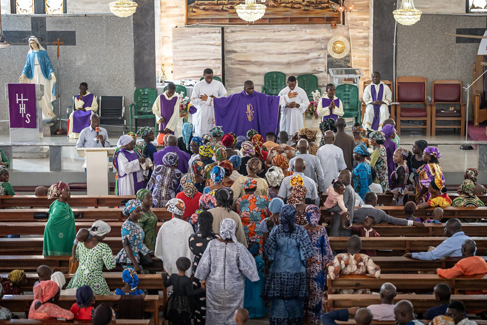 A general view of the congregation at the Saint Michael's Cathedral during the Sunday's service in Minna on November 30, 2025 as the congregatipon prayed for the safe return of the abducted students of Saint Mary's Catholic School earlier this month.