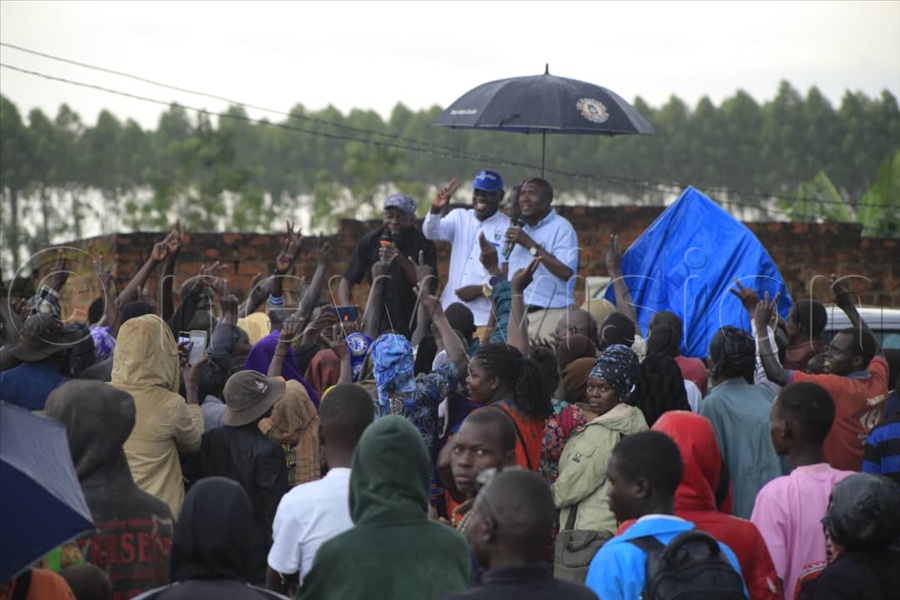 Despite the rain, crowds turned up in Atiak, Pabbo Town Council, Parabongo Trading Centre and Gulu district town council to hear Nandala outline his vision for rebuilding Uganda’s economy. (All Photos by Alfred Ochwo)