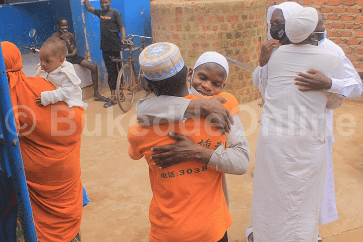 Segawa nga bamukulisaayo okuva e Mecca