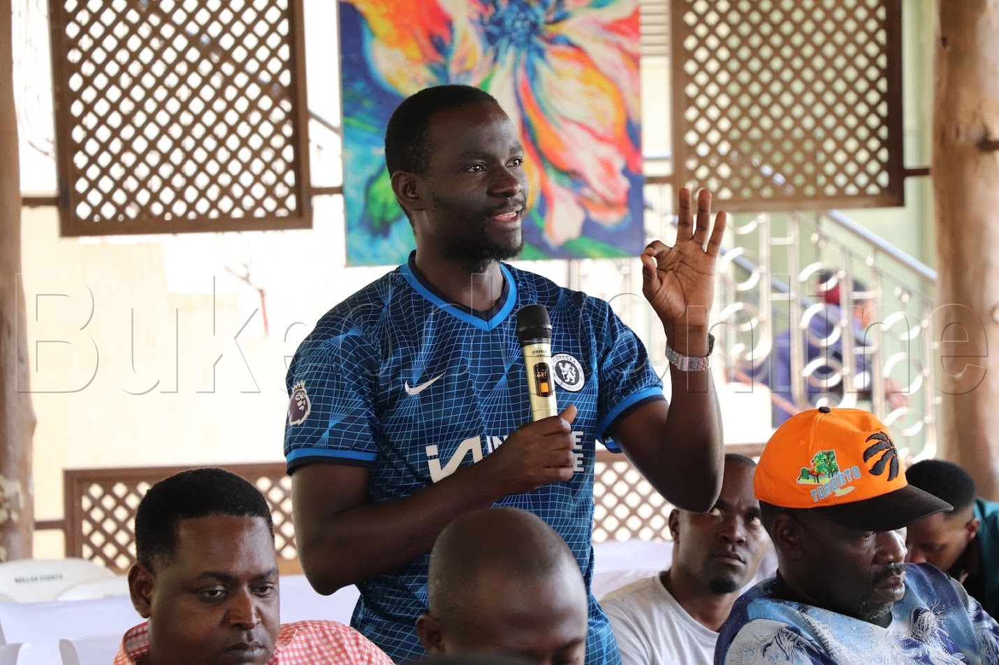 omukiise ng'aliko ensonga zattaanya