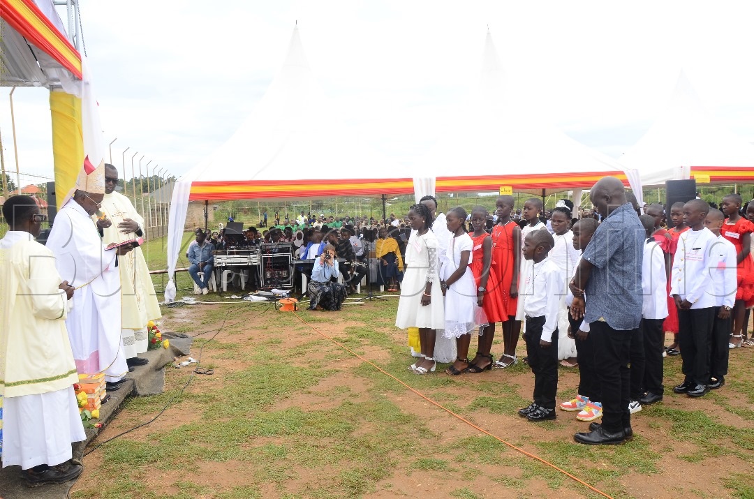 Kasujja ng'ayimmba mmisa