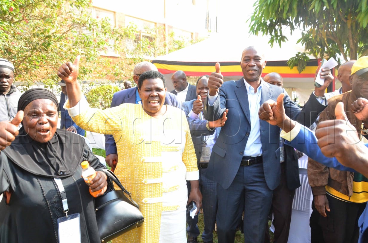 Kakooza ng'asagambiza n'aba NRM oluvnnyuma lw'okuwangula akalulu 