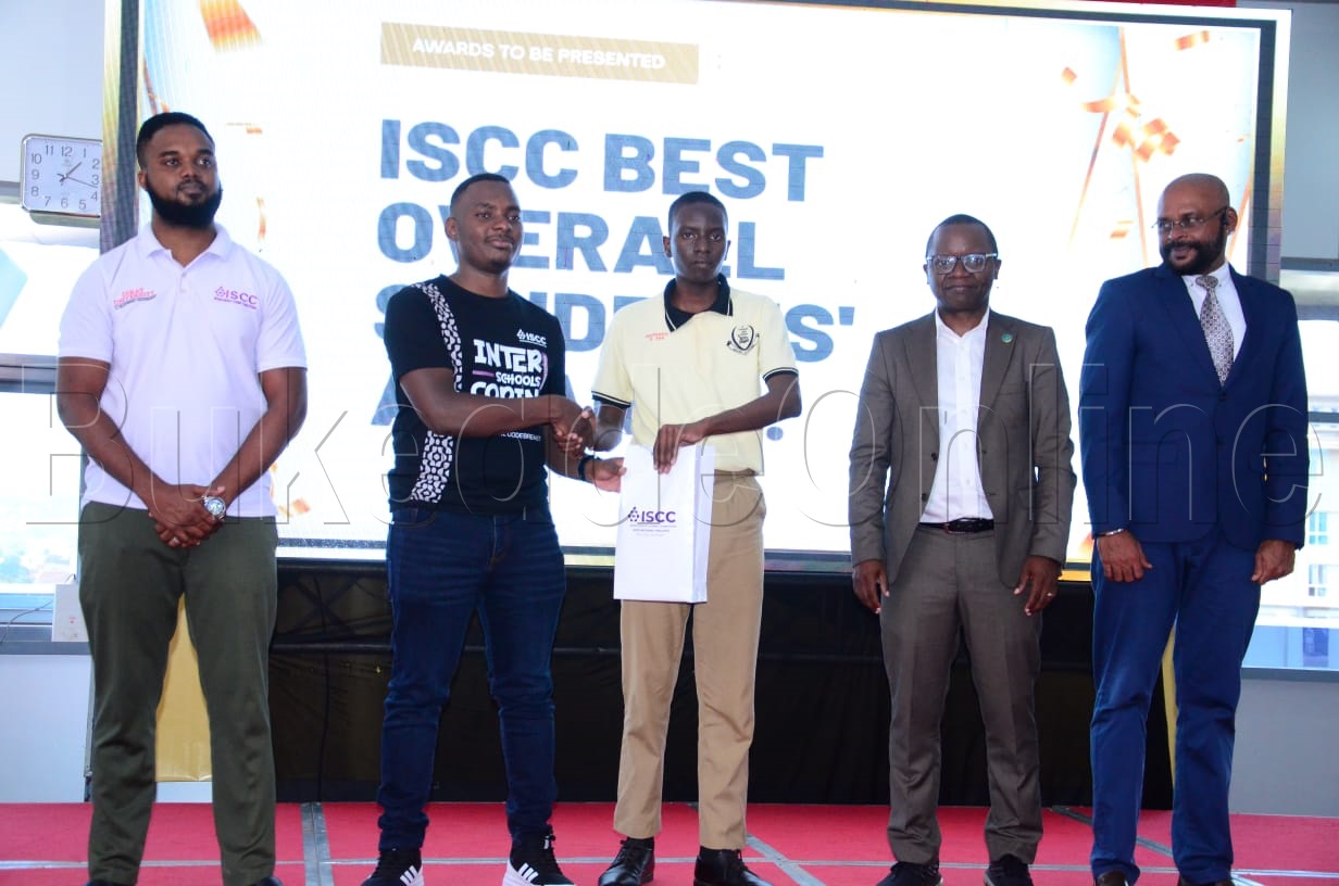 Abayizi ba Kings College Budo abaakwa wkyokubiri ne ceeke yaabwe ey'obukadde 5